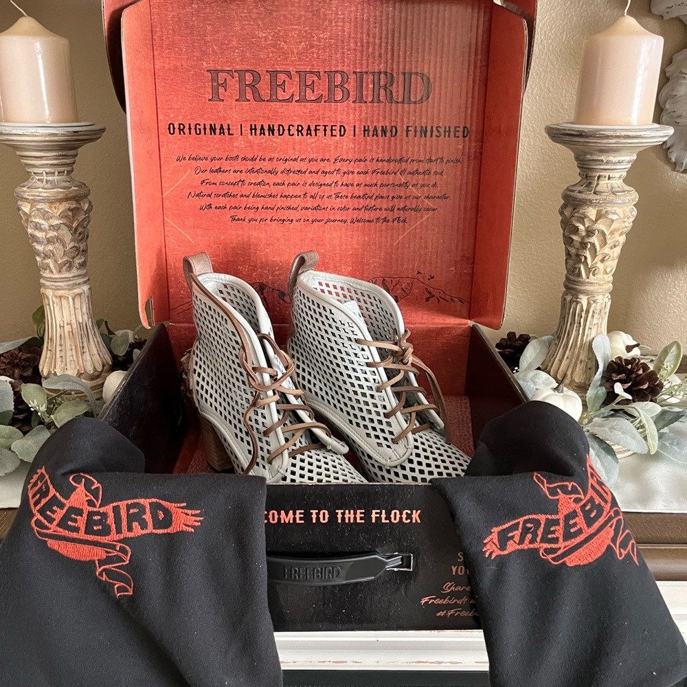 Freebird style Benni white ankle boots new with box size 9 - Picture 3 of 6
